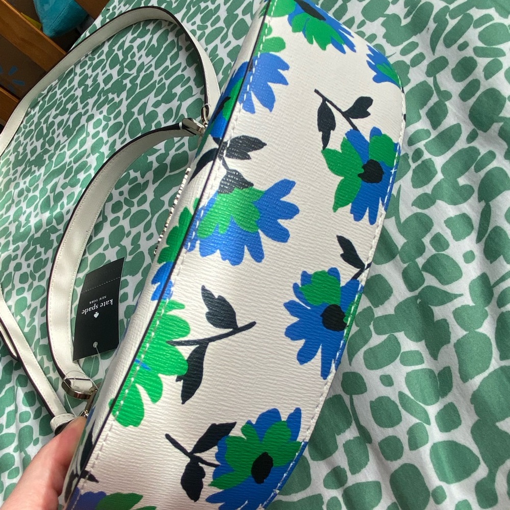 NWT Springtime Kate Spade Kristi Park Posies Floral Crossbody Bag Purse Satchel - Picture 3 of 13